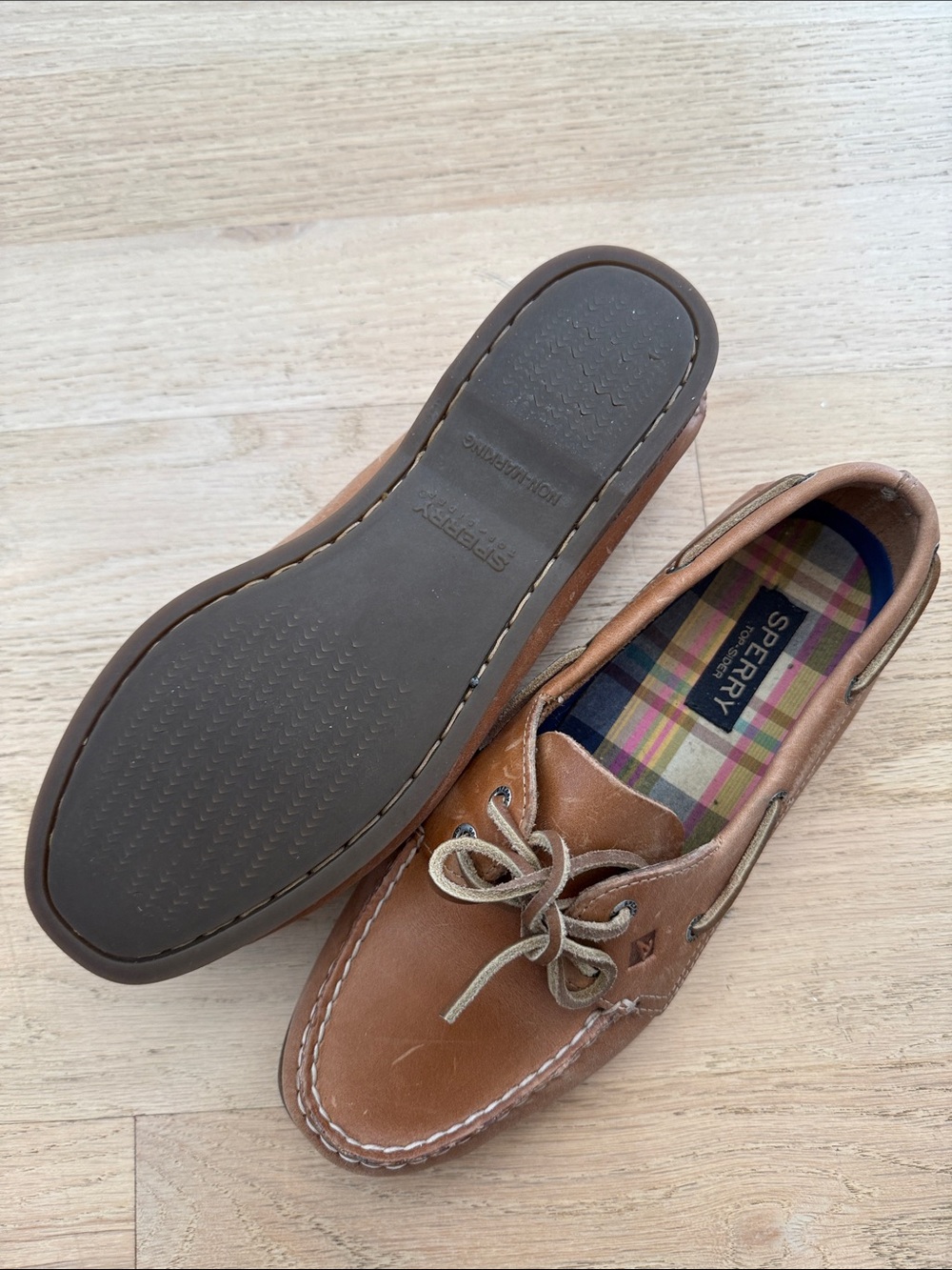 Sperry Women’s Brown Leather Moccasin-Style Boat Shoes - Picture 2 of 3
